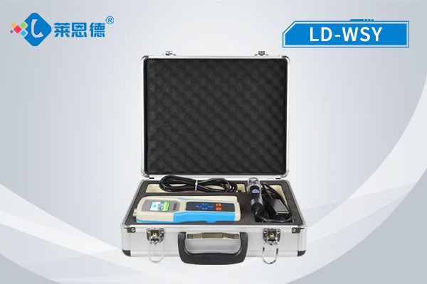 土壤水分温度盐分检测仪能够及时发现土壤的盐碱化问题